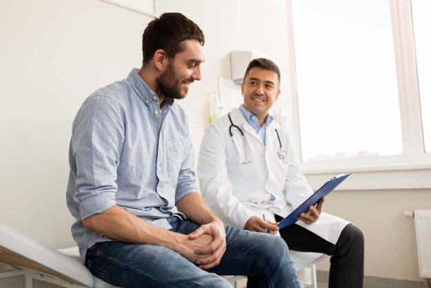 Detox-Center doctor talks to patient about going to a drug and alcohol detox center