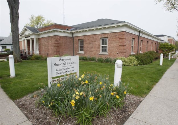 perrysburg municipal building