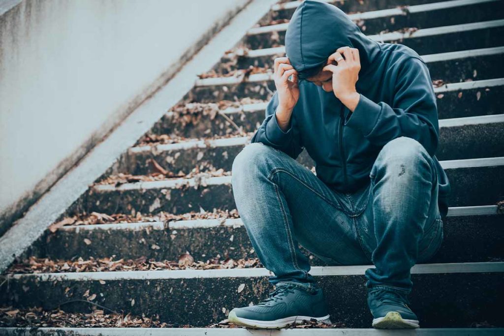 man suffers from long term heroin effects