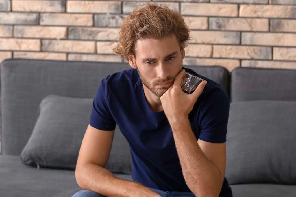 man struggles with diagnosing alcoholism in himself